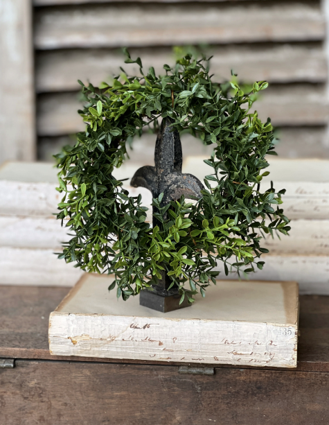 New England Boxwood Candle Ring- 4.5"